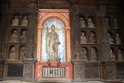 Caminho de sirga parcialmente submerso