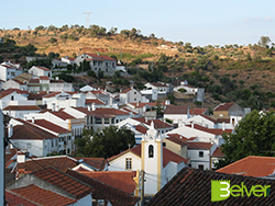 Vista da vila a partir da escadaria do castelo